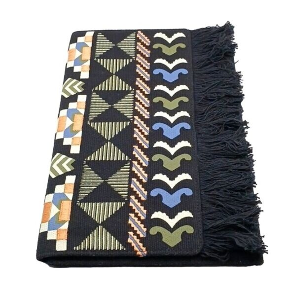 Stella & Dot Taj Clutch, Embroidered Aztec Pattern, Magnetic Snap Closure Purse - Picture 3 of 11